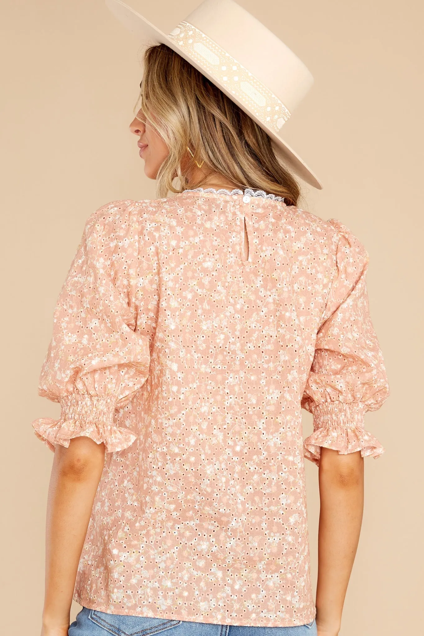 Spring Up Daisy Apricot Floral Print Top