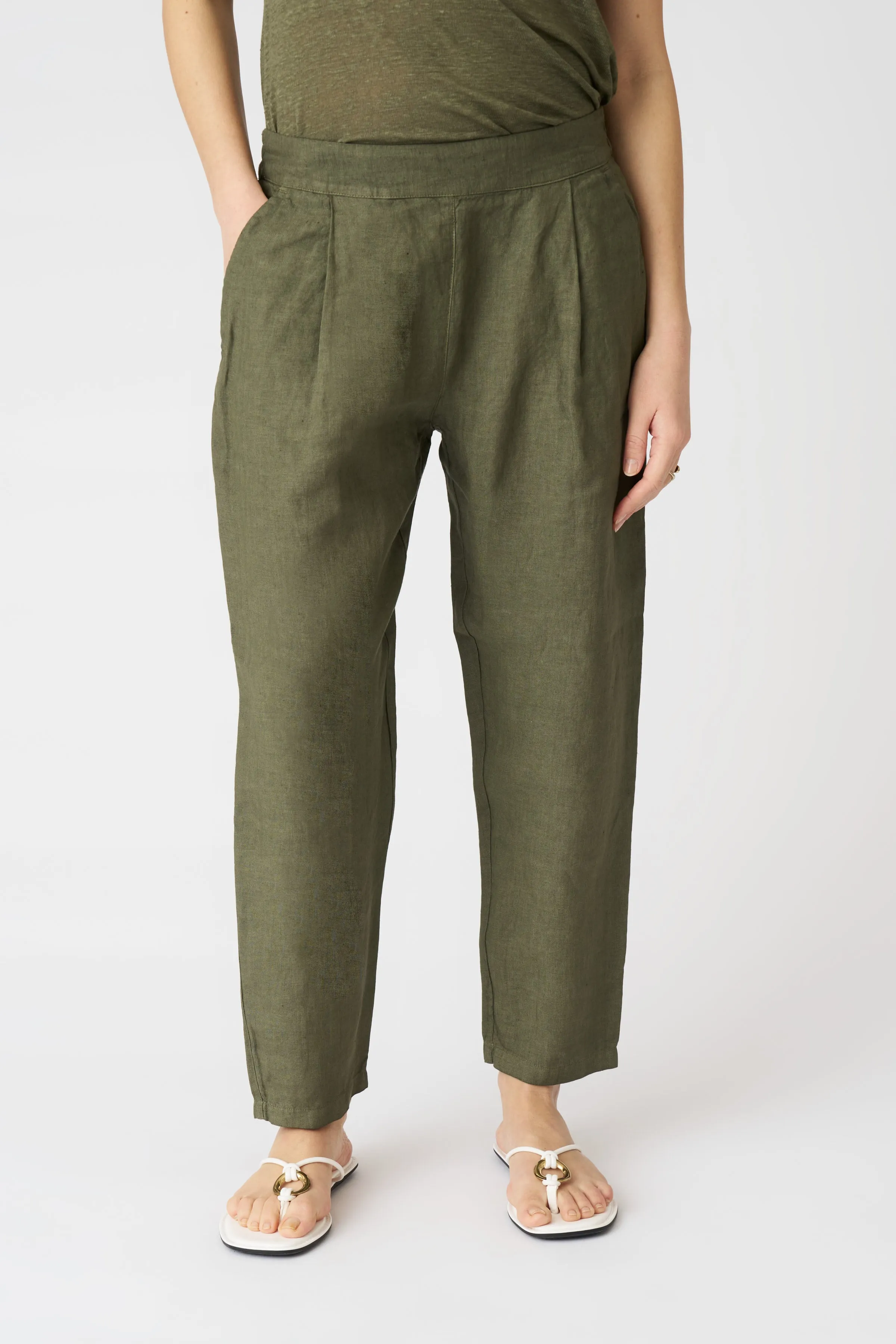 The Alessa Boyfriend Pant