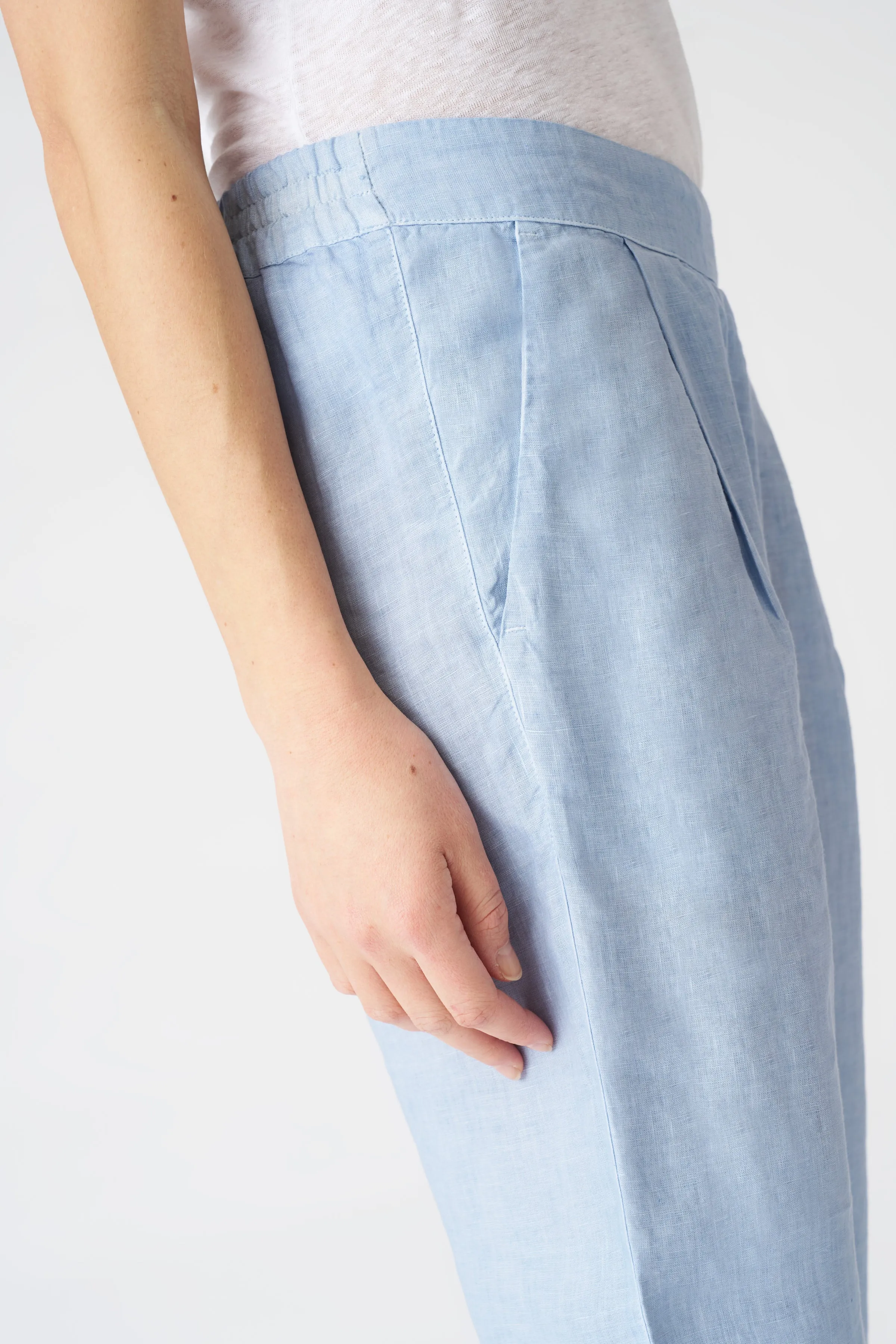 The Alessa Boyfriend Pant