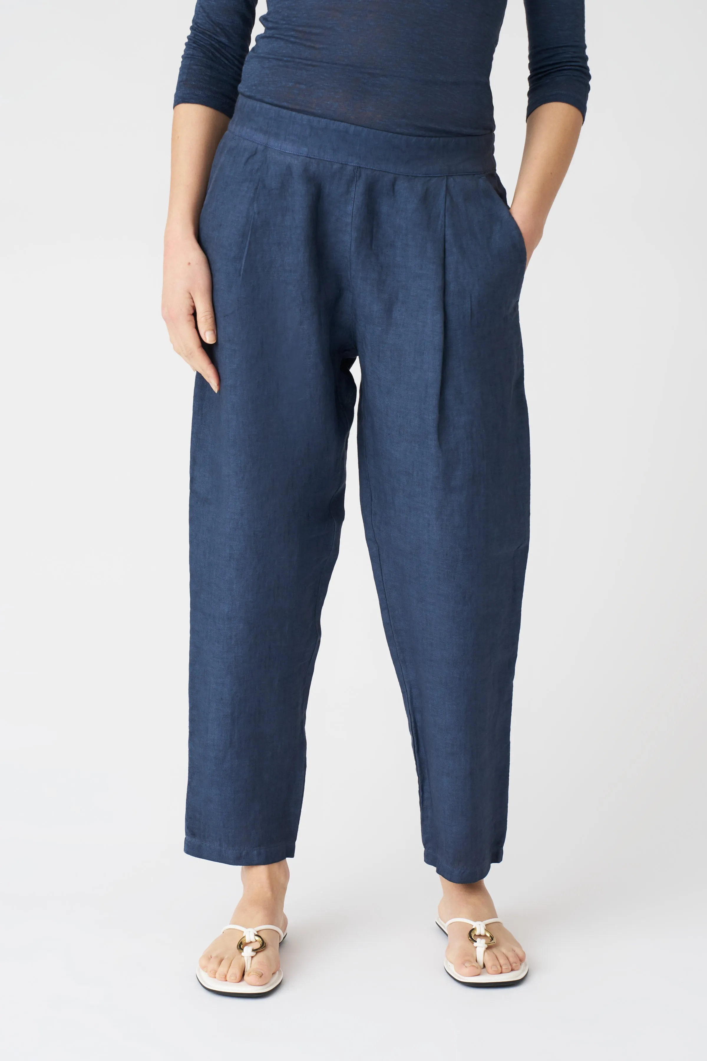 The Alessa Boyfriend Pant